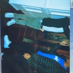 Meet your Posher, Maxwell